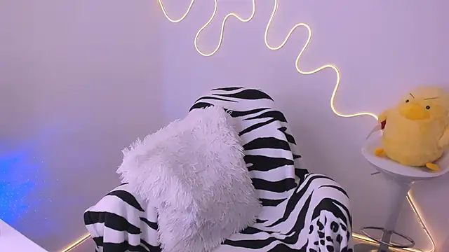 Johanna6 online show from 03.13.25