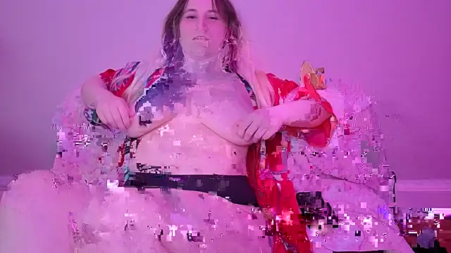 Glitch Witch online show from 04.19.26