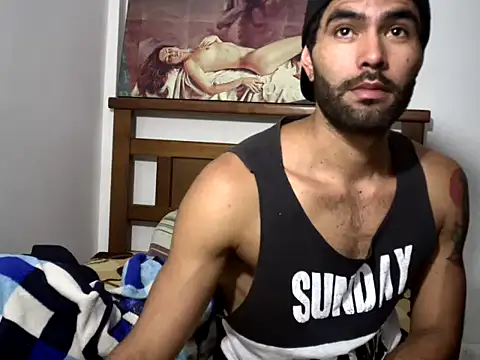 hideonbush051 online show from 11.15.25