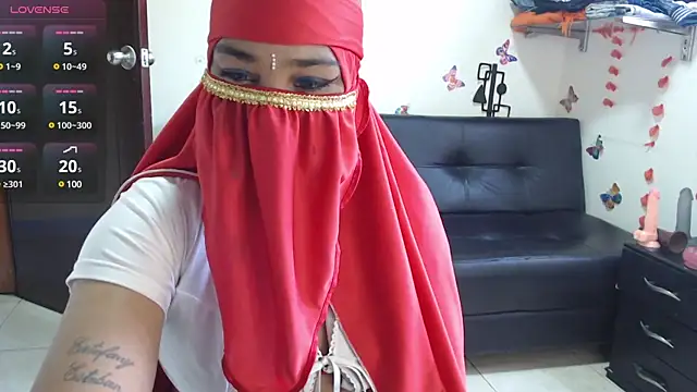 Snapshot of Aaliyah_brown chatting on 02.06.25 Aaliyah brown online show from 02.06.25