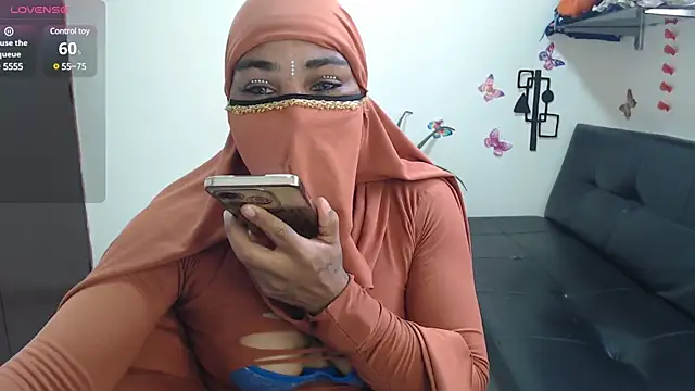 Snapshot of Aaliyah_brown chatting on 02.28.25 Aaliyah brown online show from 02.28.25