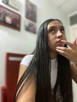 Salome golvert online show from 01.10.25