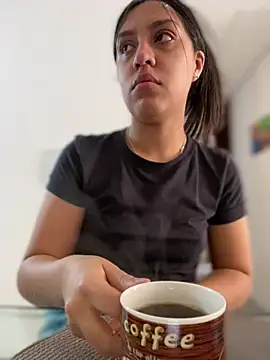 Salome golvert online show from 02.01.25