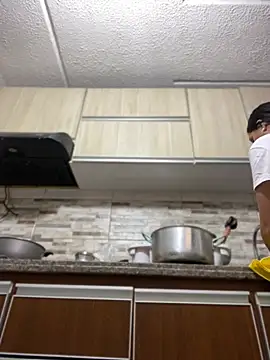 Salome golvert online show from 03.18.25