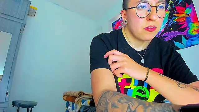 Snapshot of Sexyboy_666 chatting on 01.15.26 Sexyboy 666 online show from 01.15.26