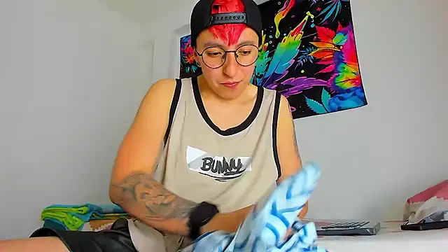 Snapshot of Sexyboy_666 chatting on 02.13.26 Sexyboy 666 online show from 02.13.26