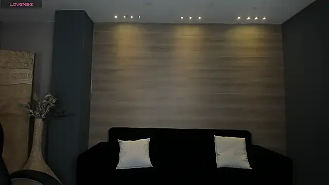 AnaisNin online show from 02.06.25