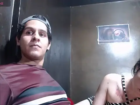 blackwolf whitebee online show from 11.15.25