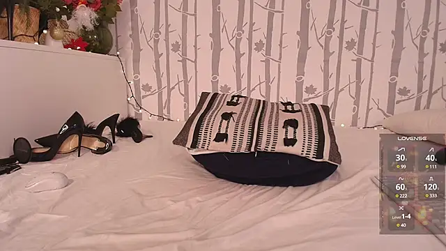 Aimeekelly  online show from 12.26.24