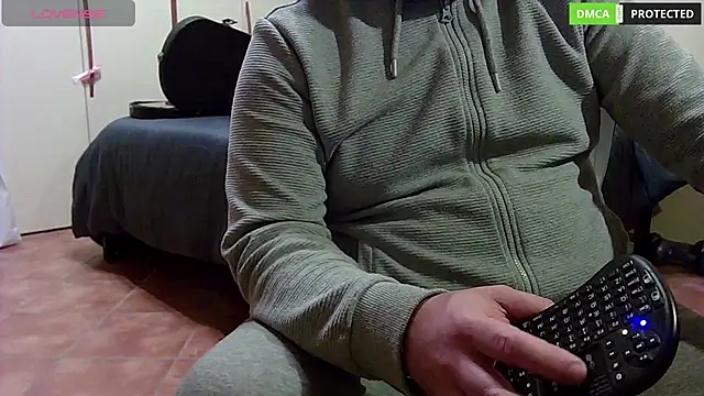 Snapshot of MultiOrgasmicLover chatting on 12.26.24 MultiOrgasmicLover online show from 12.26.24