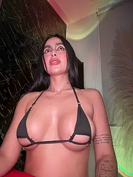 Snapshot of Alexandra_duque chatting on 04.19.26 Alexandra duque online show from 04.19.26