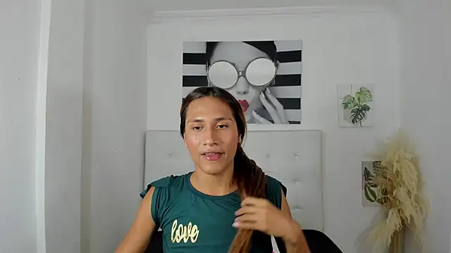 Brisahott online show from 09.11.25