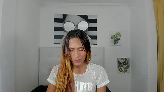 Brisahott online show from 12.19.25