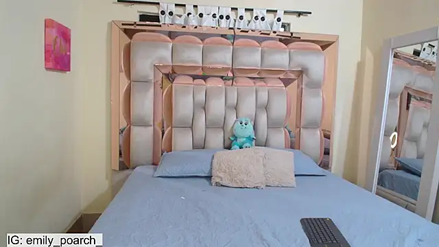 emilyaboott online show from 02.24.25