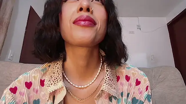 Snapshot of cataleyya_666 chatting on 01.05.25 cataleyya 666 online show from 01.05.25