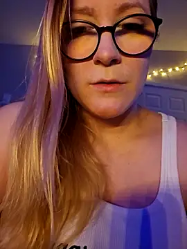 Paynted Lady online show from 12.22.25