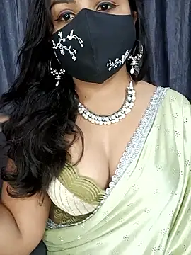 Snapshot of Tanvi-patil chatting on 04.15.26 Tanvi-patil online show from 04.15.26