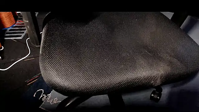 Snapshot of stratos009 chatting on 02.23.25 stratos009 online show from 02.23.25