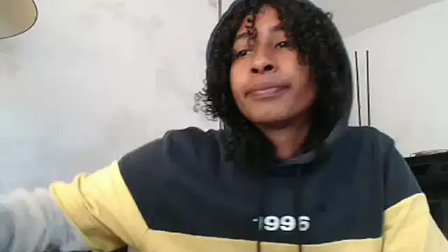 yohatinelly07 online show from 11.16.25