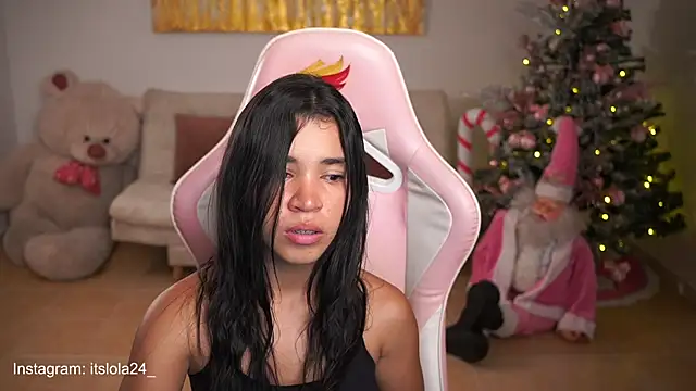 its lola24 online show from 01.01.25