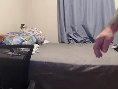 Newfiesausage1972 online show from 01.02.25