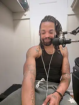 Snapshot of 1BeautyN1Beast chatting on 02.16.26 1BeautyN1Beast online show from 02.16.26