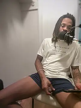 Snapshot of 1BeautyN1Beast chatting on 02.25.26 1BeautyN1Beast online show from 02.25.26