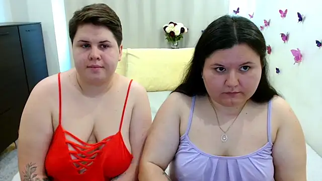 BeckyAndHellen online show from 09.10.25