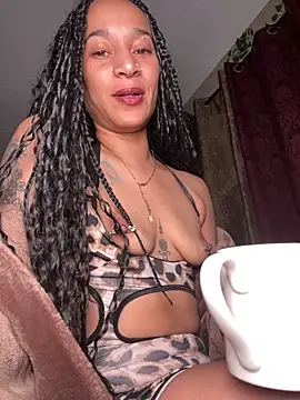 Shuggabutt online show from 03.25.26