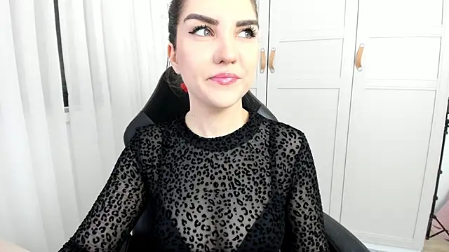 Snapshot of EnygmaVane chatting on 02.26.25 EnygmaVane online show from 02.26.25