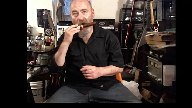 Snapshot of SirGarMack chatting on 04.01.26 SirGarMack online show from 04.01.26