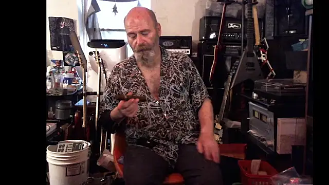 Snapshot of SirGarMack chatting on 04.13.26 SirGarMack online show from 04.13.26