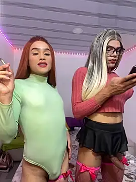 Snapshot of big_girl21cm chatting on 09.14.25 big girl21cm online show from 09.14.25