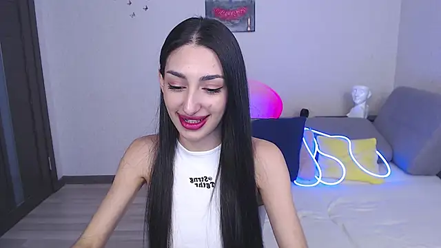 Lina Robbins online show from 02.28.25