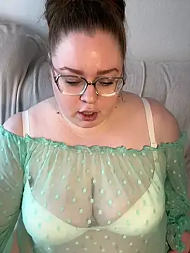 Snapshot of Chloe_WS chatting on 12.22.24 Chloe WS online show from 12.22.24