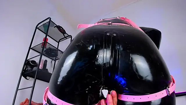 lady sontse  online show from 01.18.25