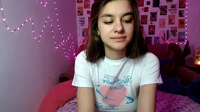 Snapshot of Celine_Dionn chatting on 12.08.24 Celine Dionn online show from 12.08.24