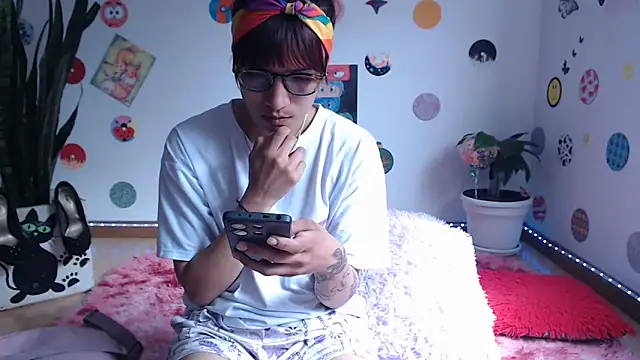 Yaumiko online show from 12.27.24