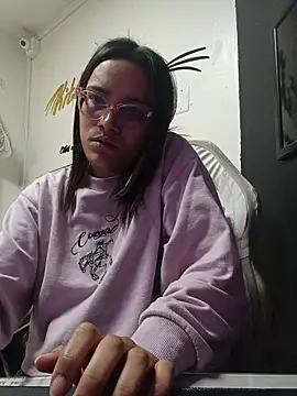 Yaumiko online show from 10.27.25