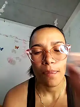 Snapshot of Yaumiko chatting on 02.02.26 Yaumiko online show from 02.02.26