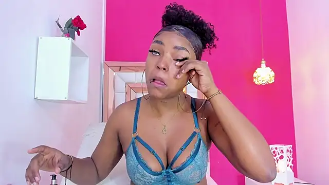 Snapshot of malu_horny_69 chatting on 08.08.26 malu horny 69 online show from 08.08.26