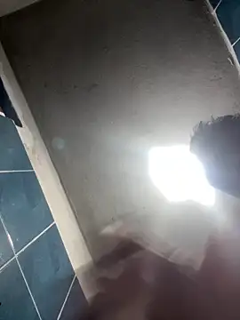 Snapshot of Alvarosexxx chatting on 10.01.25 Alvarosexxx online show from 10.01.25