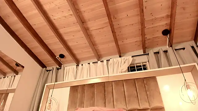 Twwiiggy online show from 02.27.25