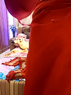 Snapshot of Divya_girl chatting on 04.20.26 Divya girl online show from 04.20.26