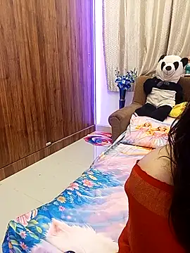 Snapshot of Divya_girl chatting on 05.21.26 Divya girl online show from 05.21.26