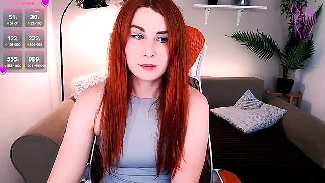 Snapshot of YrKiraXO chatting on 12.06.24 YrKiraXO online show from 12.06.24