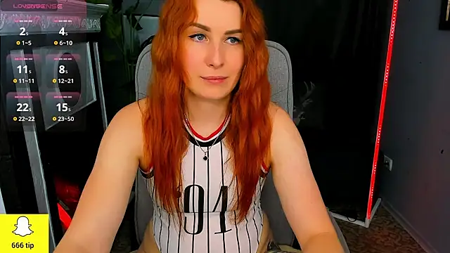 Snapshot of YrKiraXO chatting on 02.24.25 YrKiraXO online show from 02.24.25