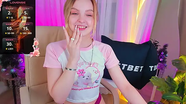 stay with alice online show from 12.14.24