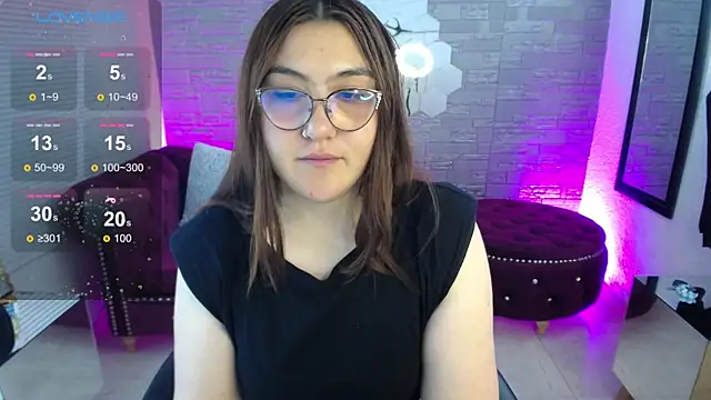 Snapshot of conniejames_m chatting on 04.22.26 conniejames m online show from 04.22.26