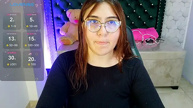 Snapshot of conniejames_m chatting on 05.28.26 conniejames m online show from 05.28.26